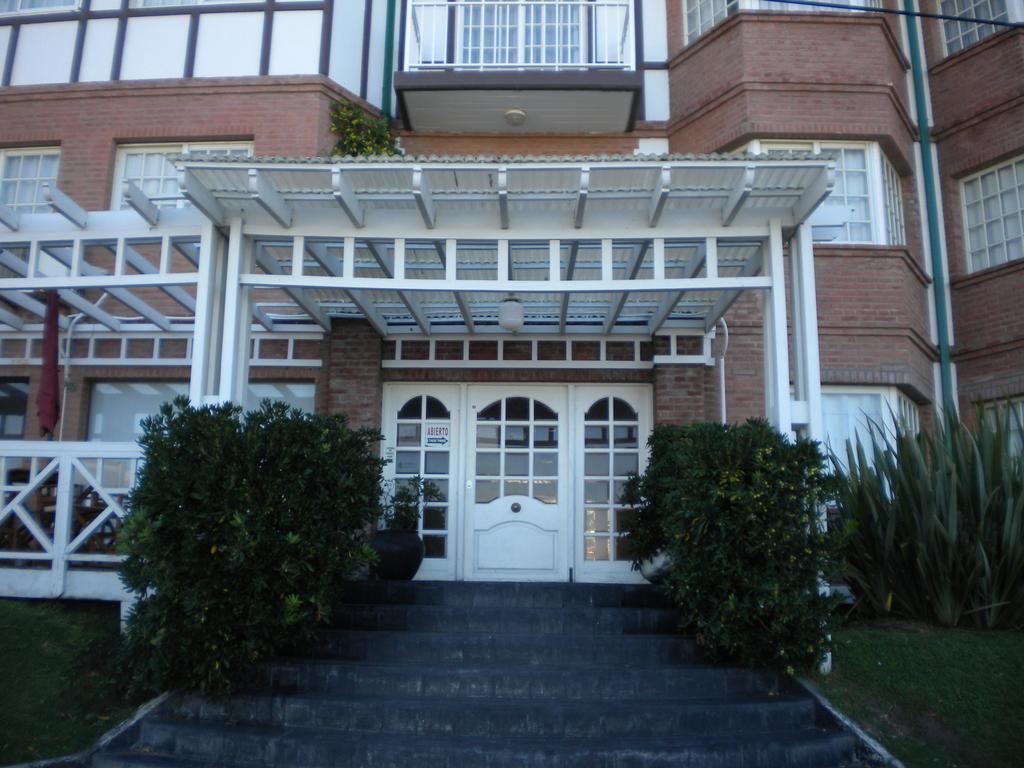 Gemelos Apart Villa Gesell Bagian luar foto